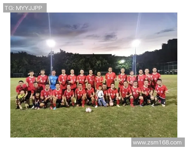 六大足球巨星齐聚一堂合影留念展示足球界最强阵容